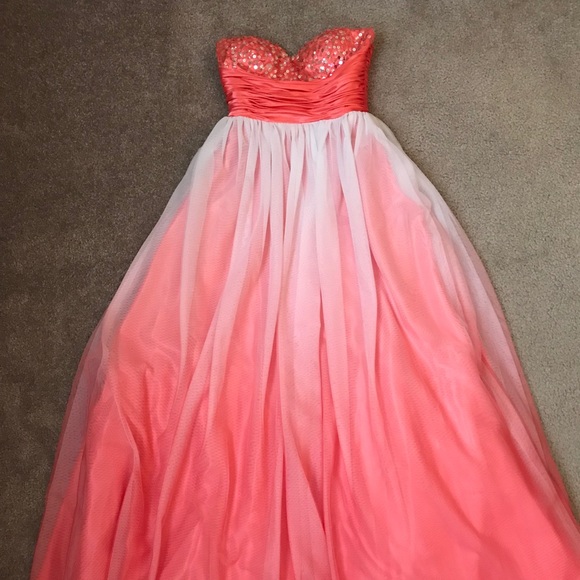 Prom Dress! - Picture 1 of 6